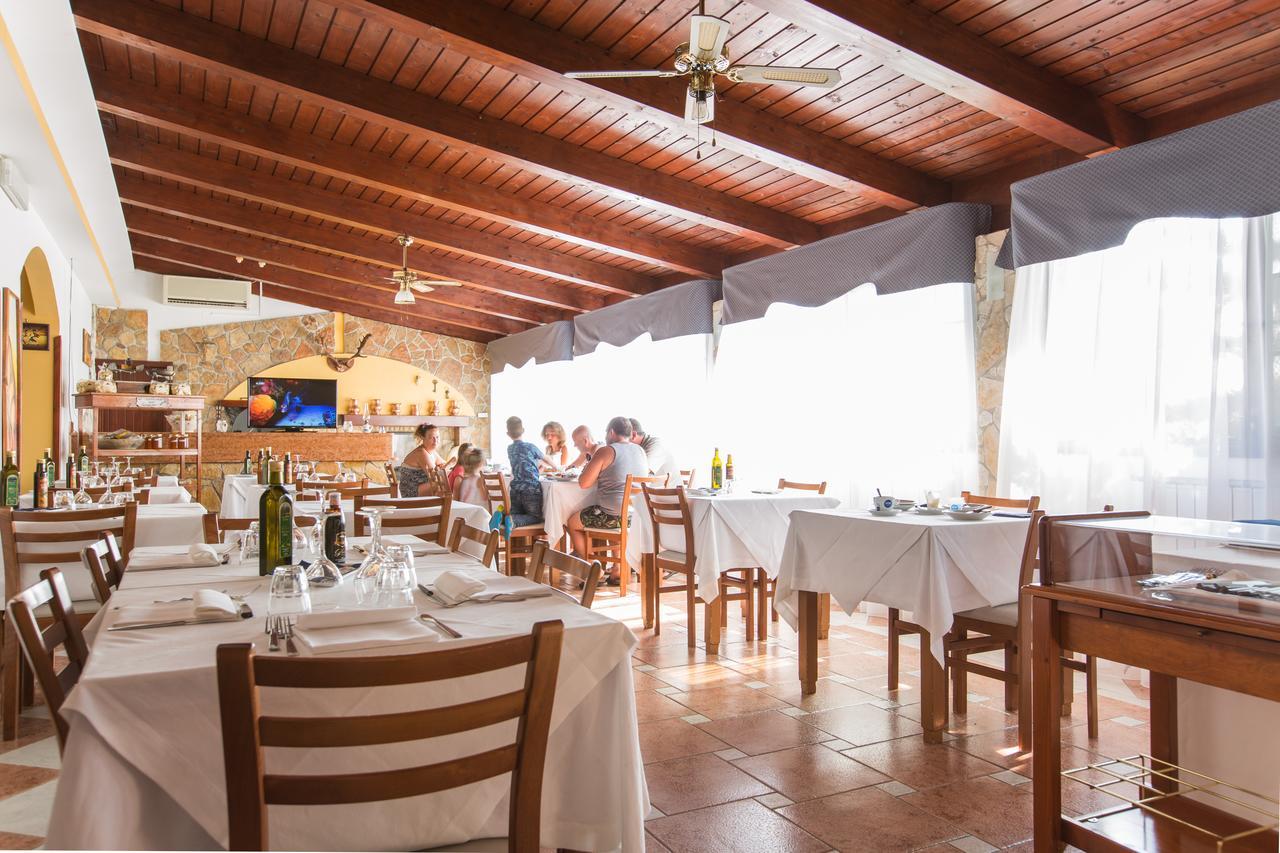 Albergo Labotte Vieste Buitenkant foto